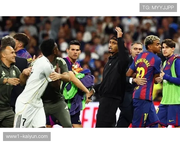 卡瓦哈尔社交平台关注巴萨新星亚马尔，后者暂未作出回应