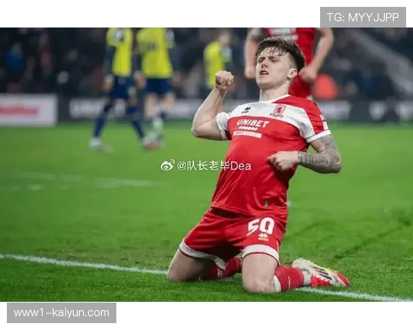 伯恩茅斯前锋本·多克8场造9球 草根奇迹诠释战术价值 伯恩茅斯前锋本·多克8场造9球 草根奇迹诠释战术价值